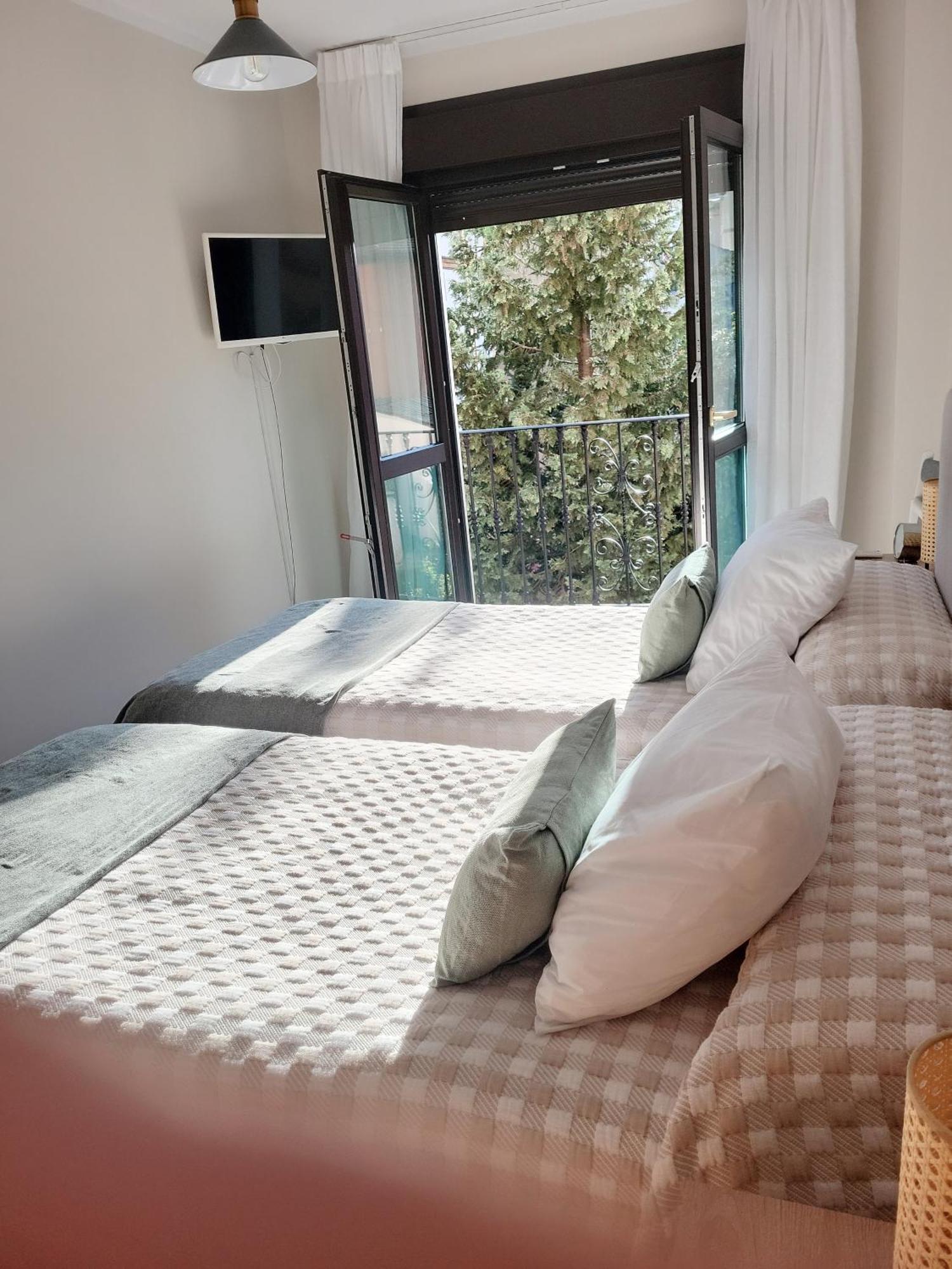 Ribeles Luxury Flat Apartment Arenas De Cabrales Luaran gambar